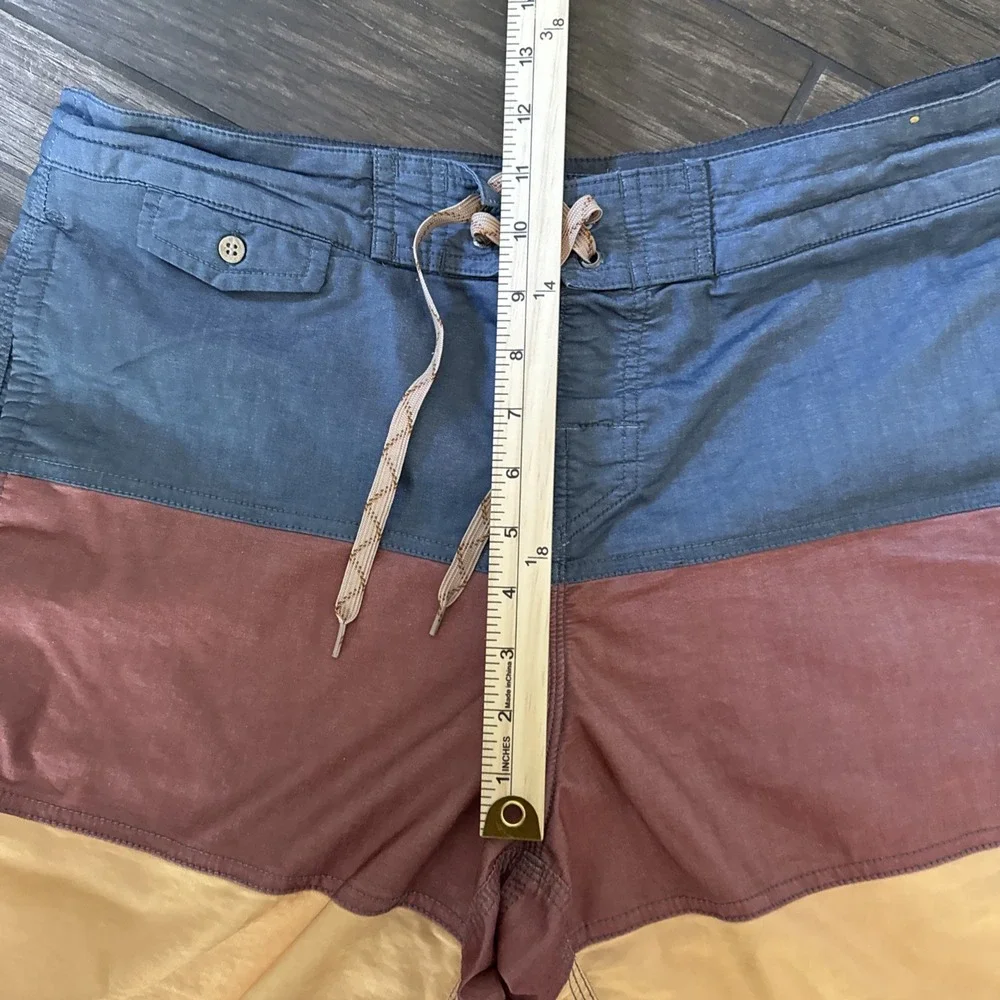 Howler Brothers Buchannon Boardshorts Men 34 Blue Red Yellow Swim Surf